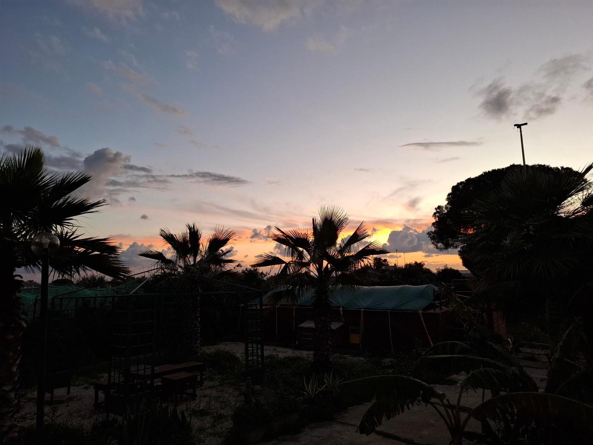 Turtle Island Apartments Santa Croce Camerina Dış mekan fotoğraf