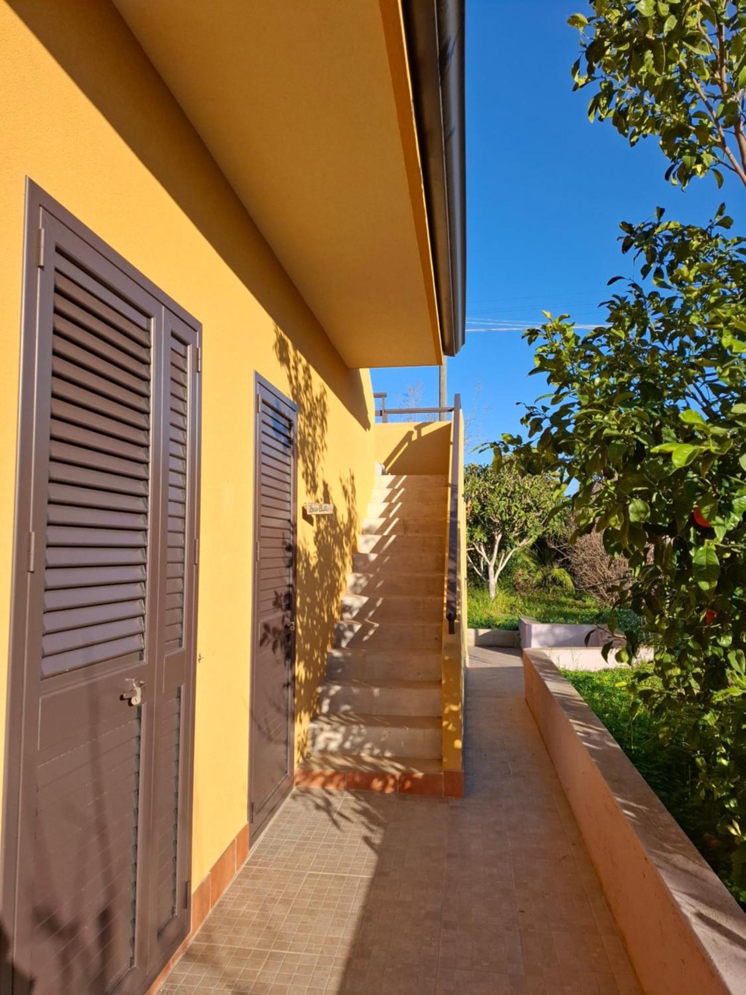 Turtle Island Apartments Santa Croce Camerina Dış mekan fotoğraf